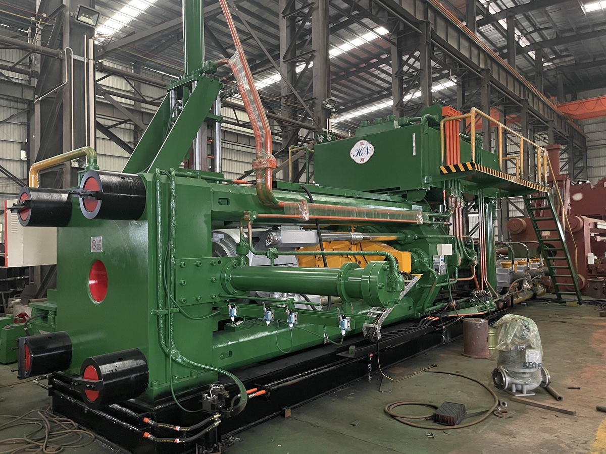 1800T 擠壓機(jī)